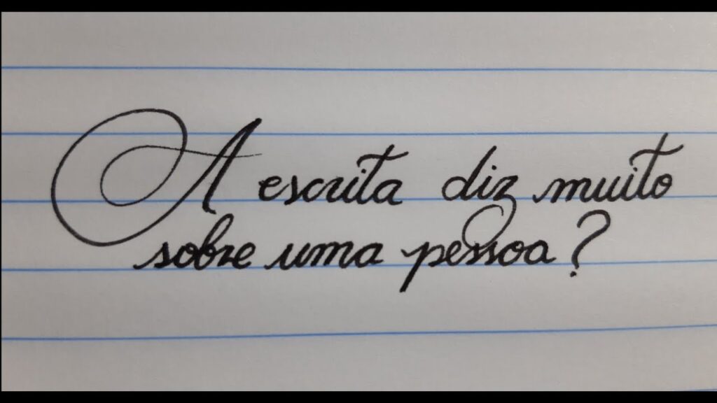 Texto manuscrito questionando se a escrita revela aspectos sobre uma pessoa.
